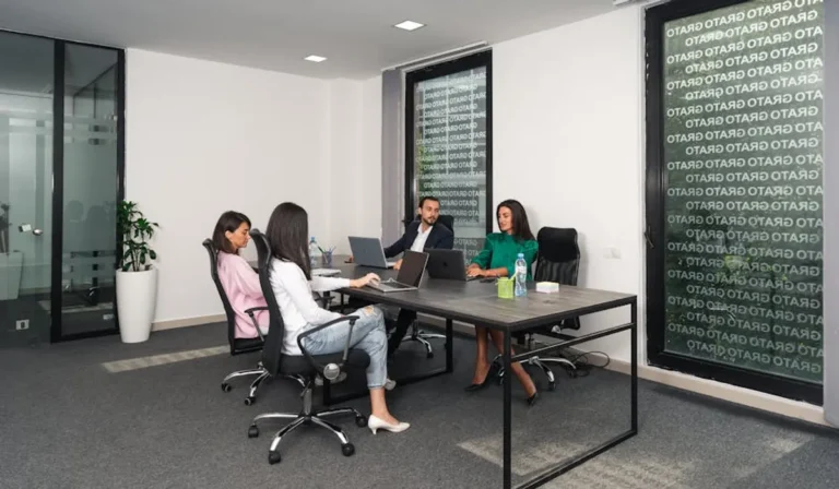 How bralad.com Fits Into Brand Research, Trust, and Online Decisions