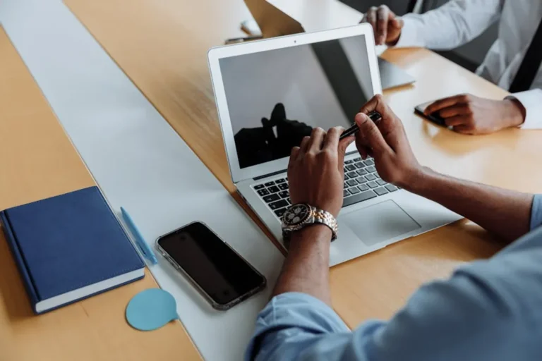 How techslassh.com Fits Into Modern sustainable commerce Conversations
