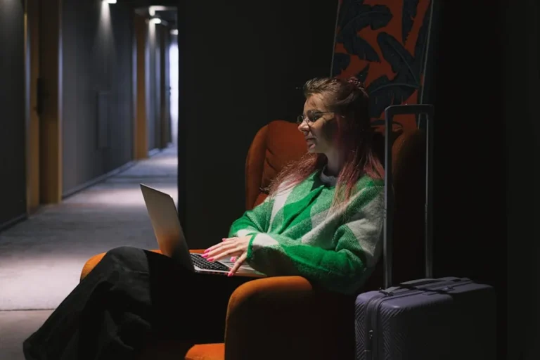 How to Compare Hotels Before Booking
